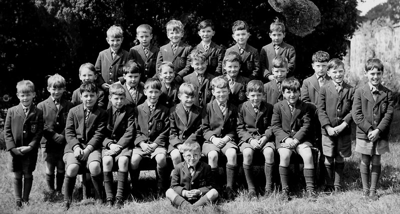 Class photo 6.jpg